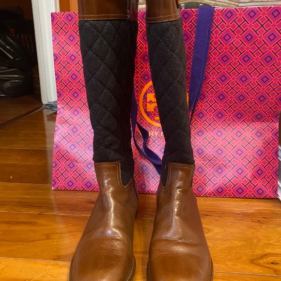 Boots - Picture 2 of 5